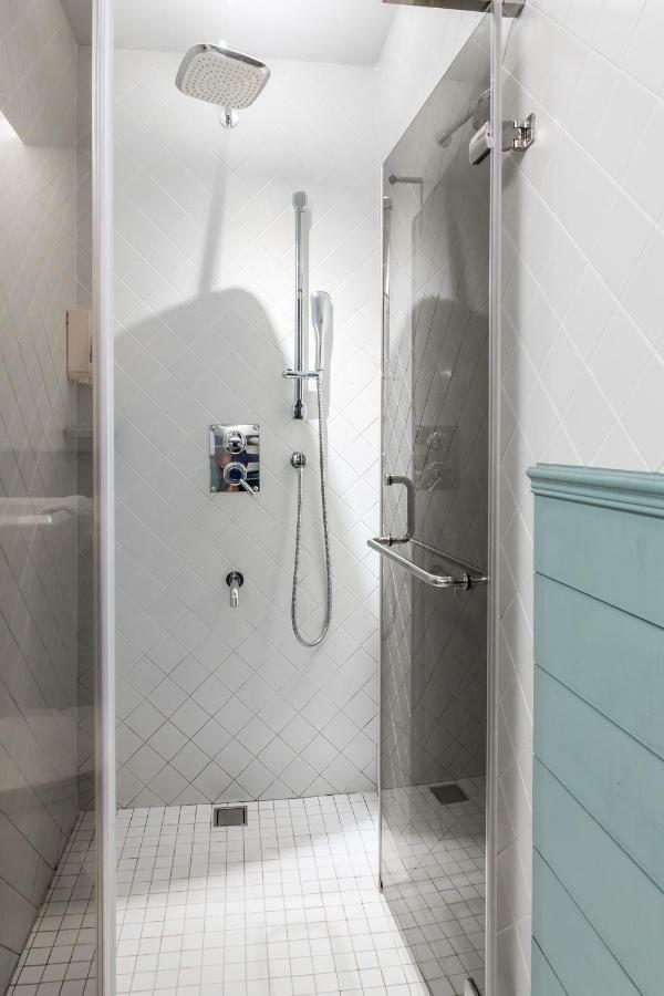 Fun Simon Apartment Тайнан Екстериор снимка